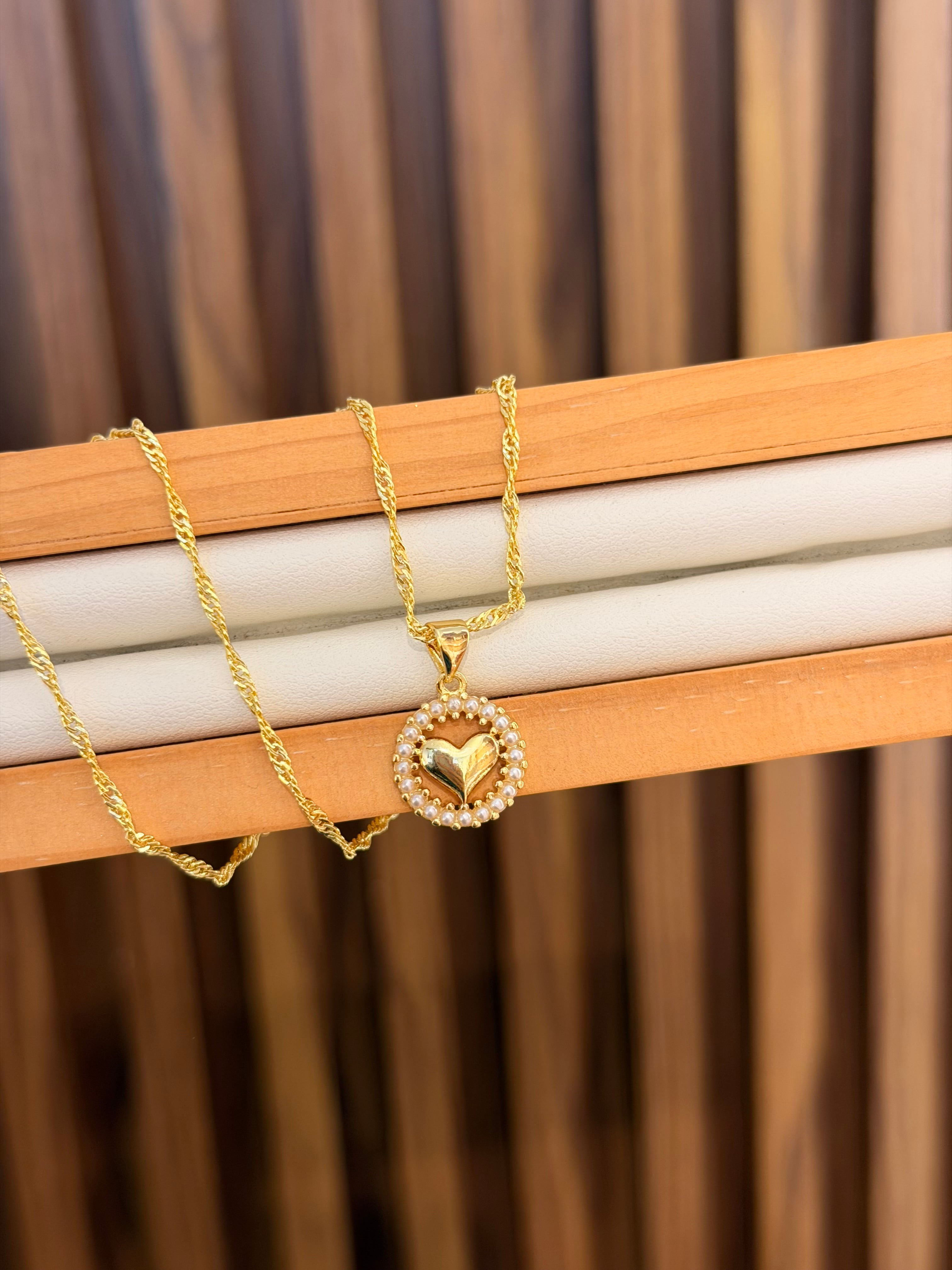 Cadena círculo corazón diamantes