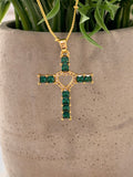 Cadena cruz verde silueta corazón